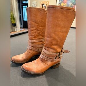 Freebird by Steven Dillon  Shearling Leather  Boots size 9 fits a bit smaller